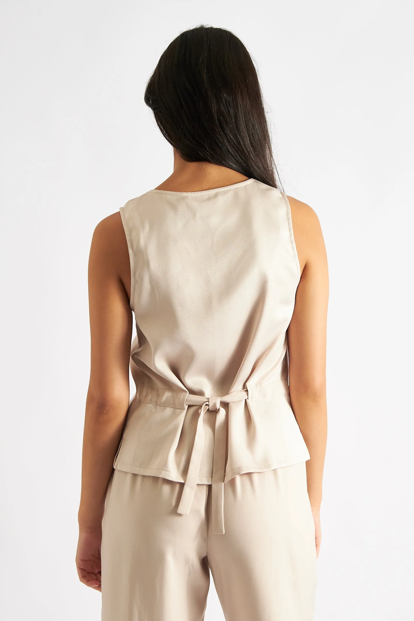 Jackson Sustainable Satin Back Crepe Waistcoat