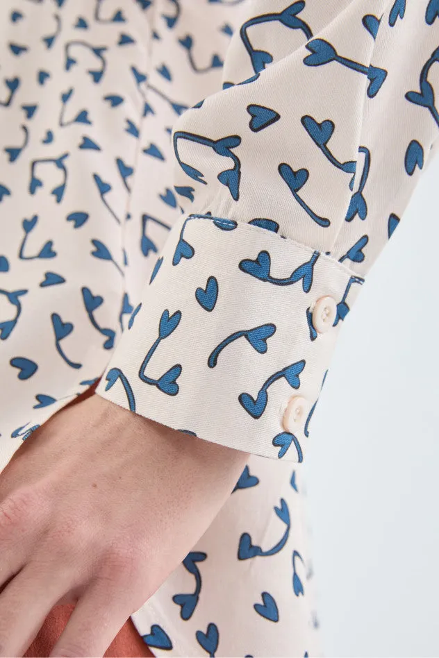 Long-sleeved shirt with heart print