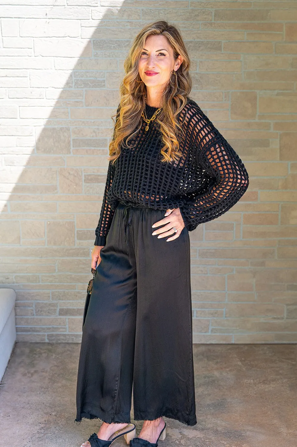 Mia Loose Fit Crochet Sweater Black